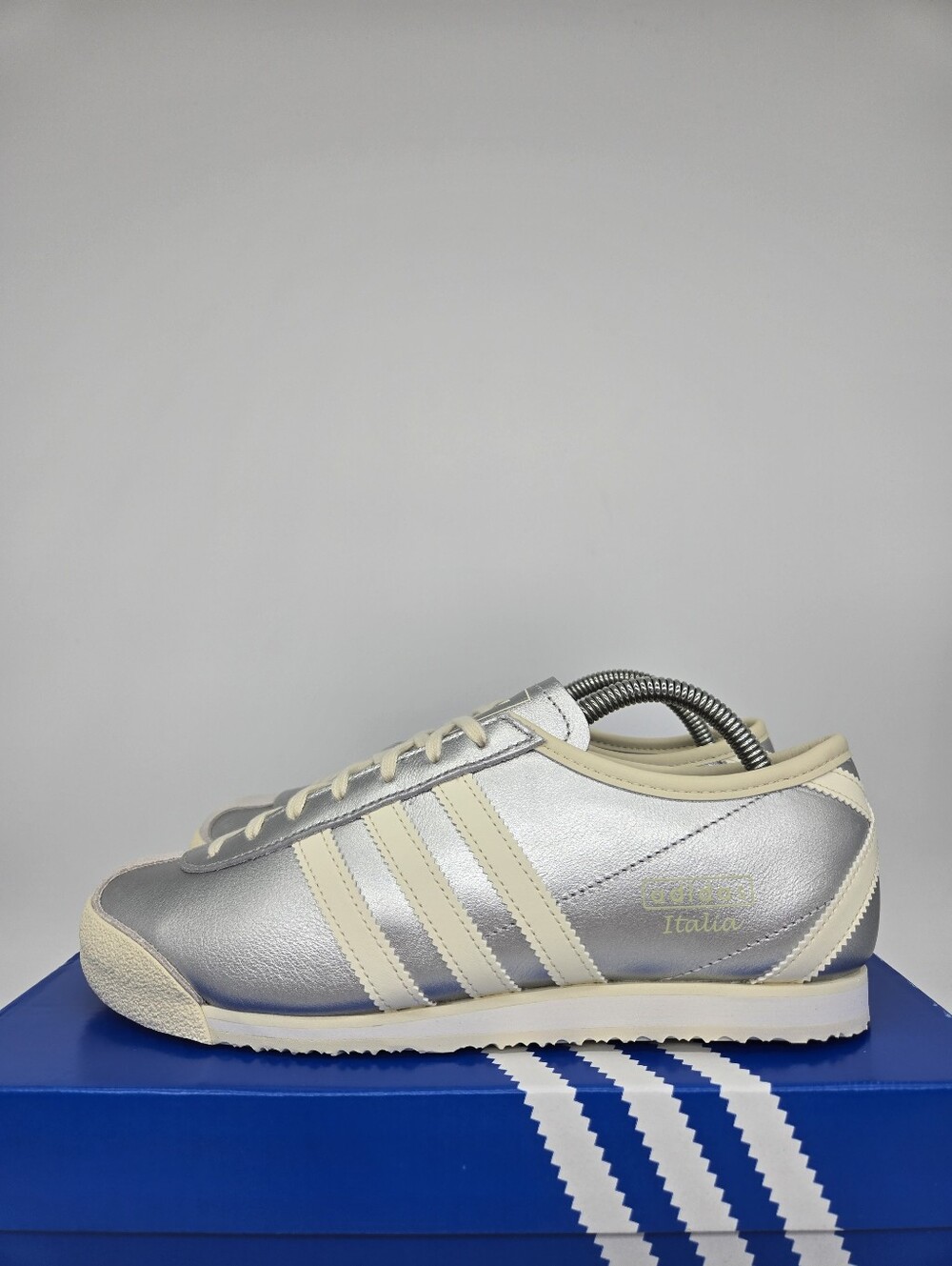 adidas Women's Italia 70s IH6664 Silver Metallic Cream White Shoes Size 7.5